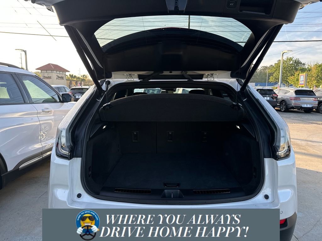 Used 2023 Cadillac XT4 Sport image 27