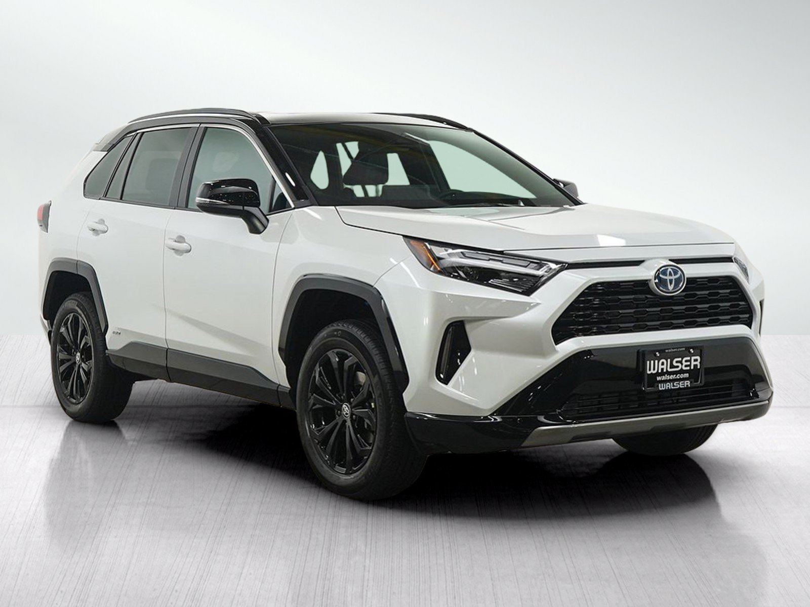 Used 2024 Toyota RAV4 XSE w/ Weather Package AWD/4WD image 7