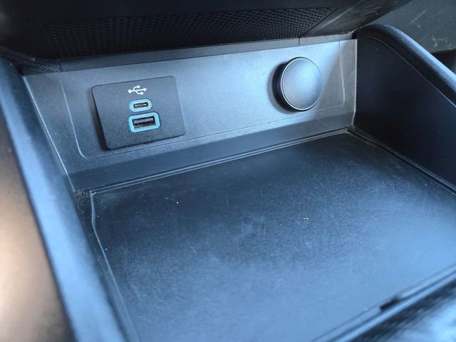 Used 2024 Ford Mustang EcoBoost image 17