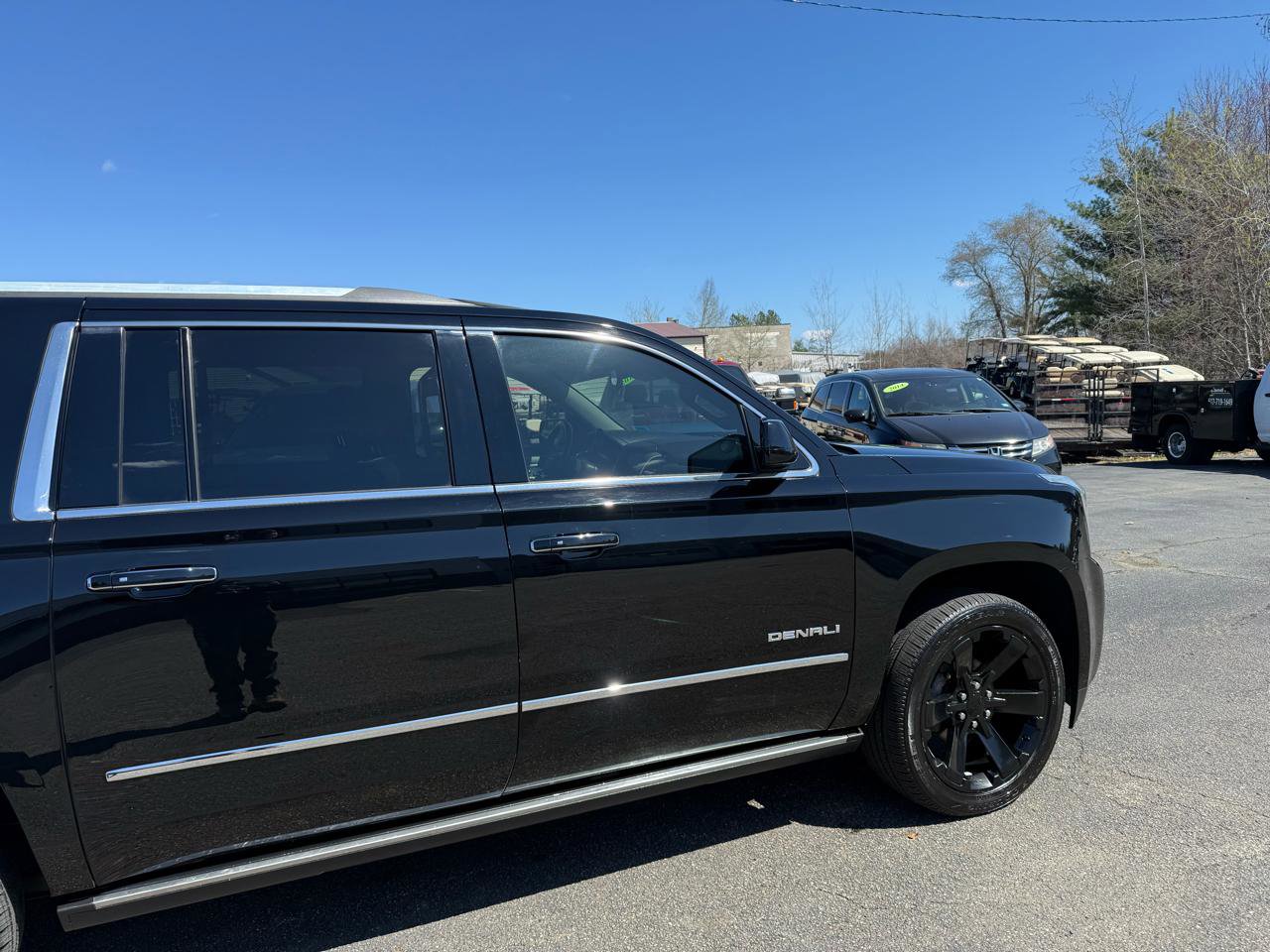 Used 2018 GMC Yukon XL Denali w/ Denali Ultimate Package AWD/4WD image 13