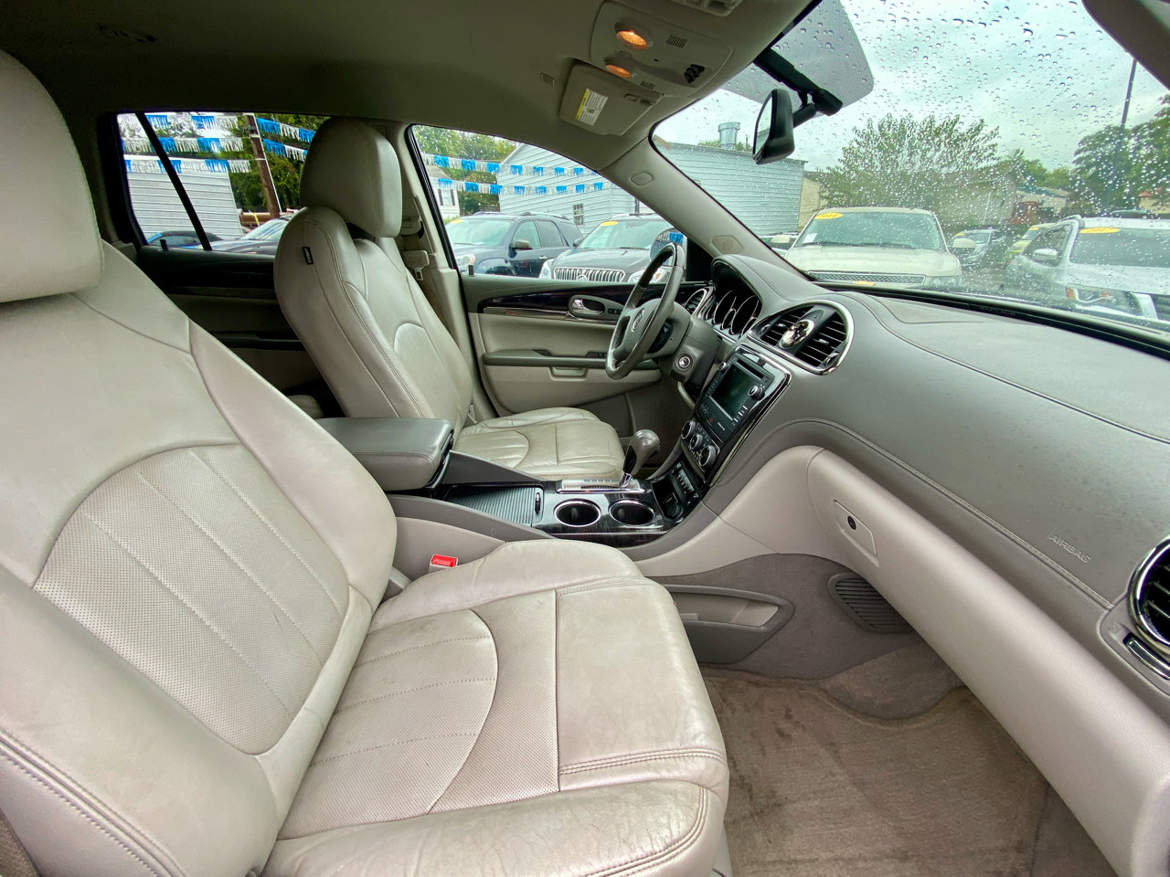 Used 2017 Buick Enclave Leather image 9