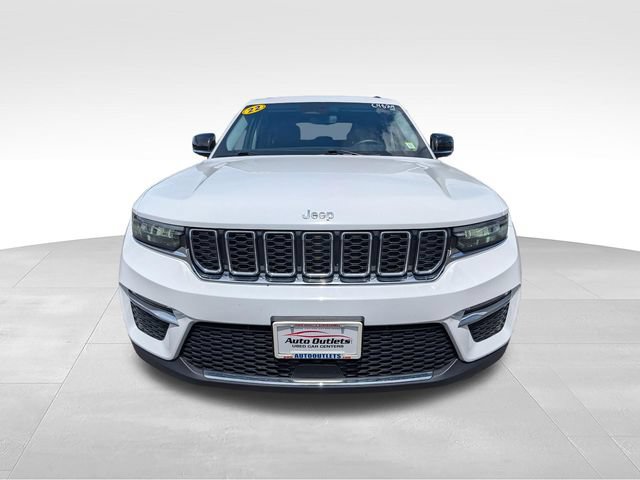 Used 2022 Jeep Grand Cherokee Limited AWD/4WD image 2