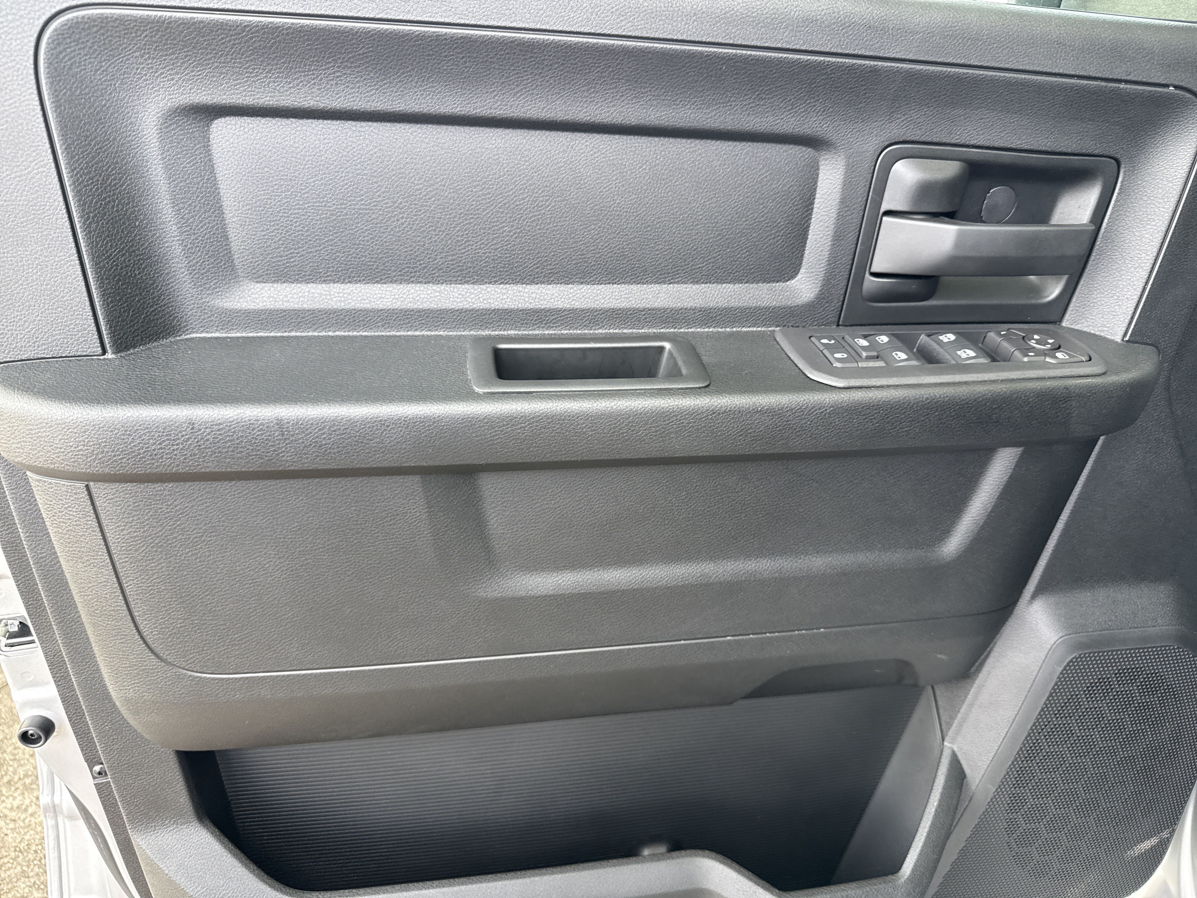 New 2026 RAM 3500 Tradesman AWD/4WD image 10