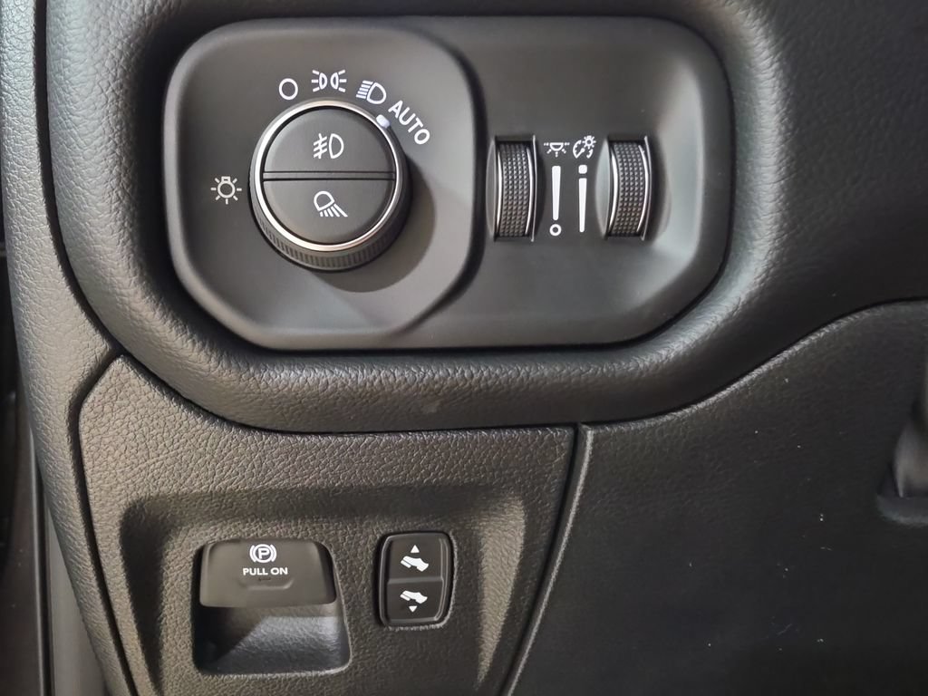 New 2026 RAM 1500 Big Horn AWD/4WD image 22