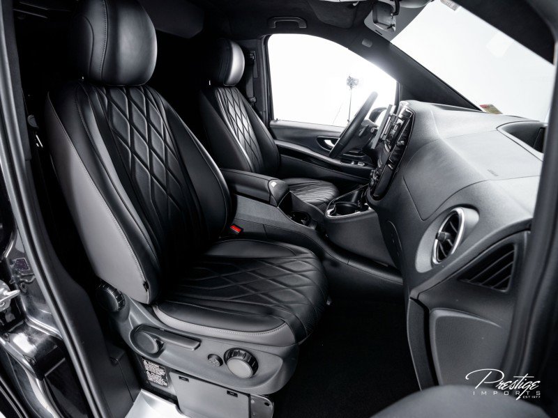 Used 2020 Mercedes-Benz Metris Passenger image 31