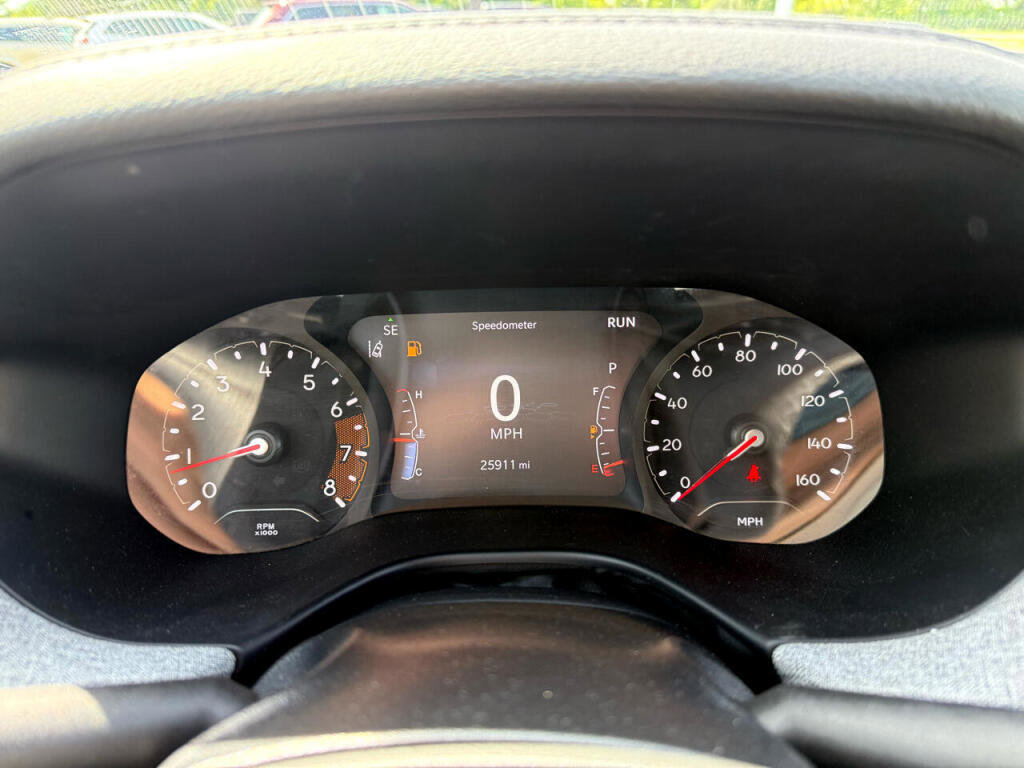 Used 2024 Jeep Compass Latitude image 31