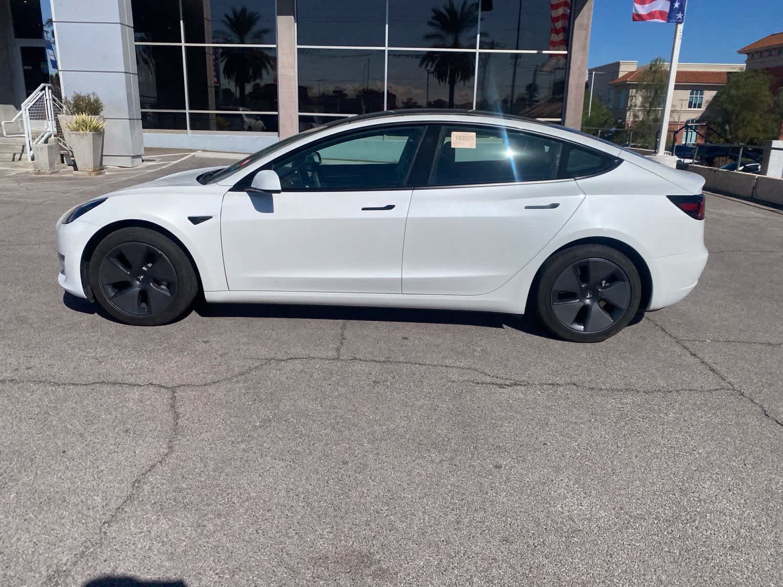 Used 2023 Tesla Model 3 Standard Range RWD image 9