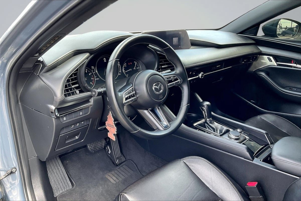 Used 2021 MAZDA MAZDA3 s FWD image 14