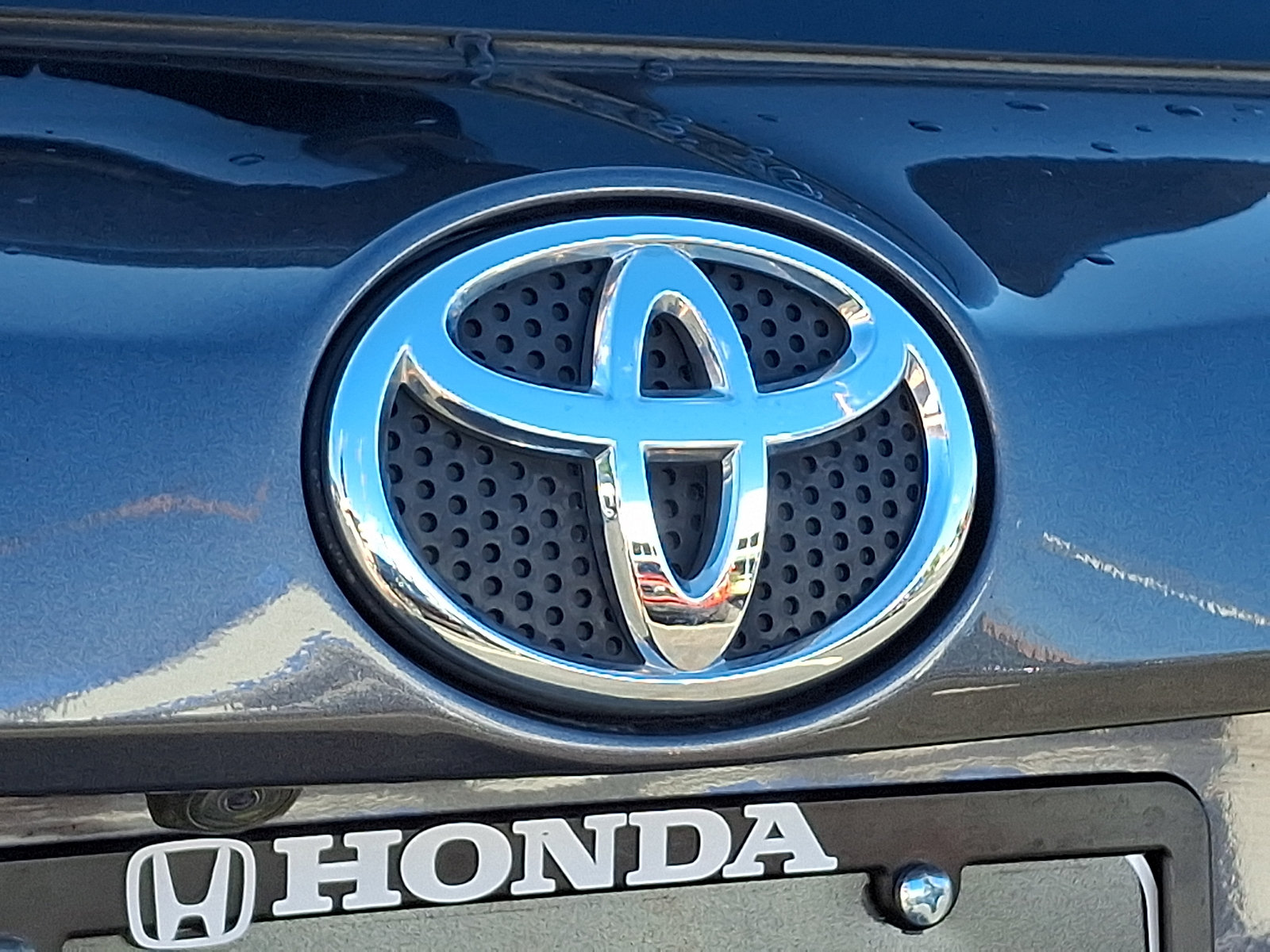 Used 2017 Toyota RAV4 Limited w/ Advanced Technology Package AWD/4WD image 31