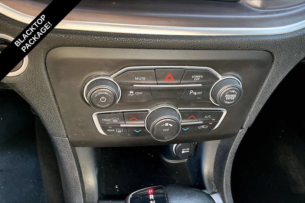 Used 2022 Dodge Charger SXT RWD image 32