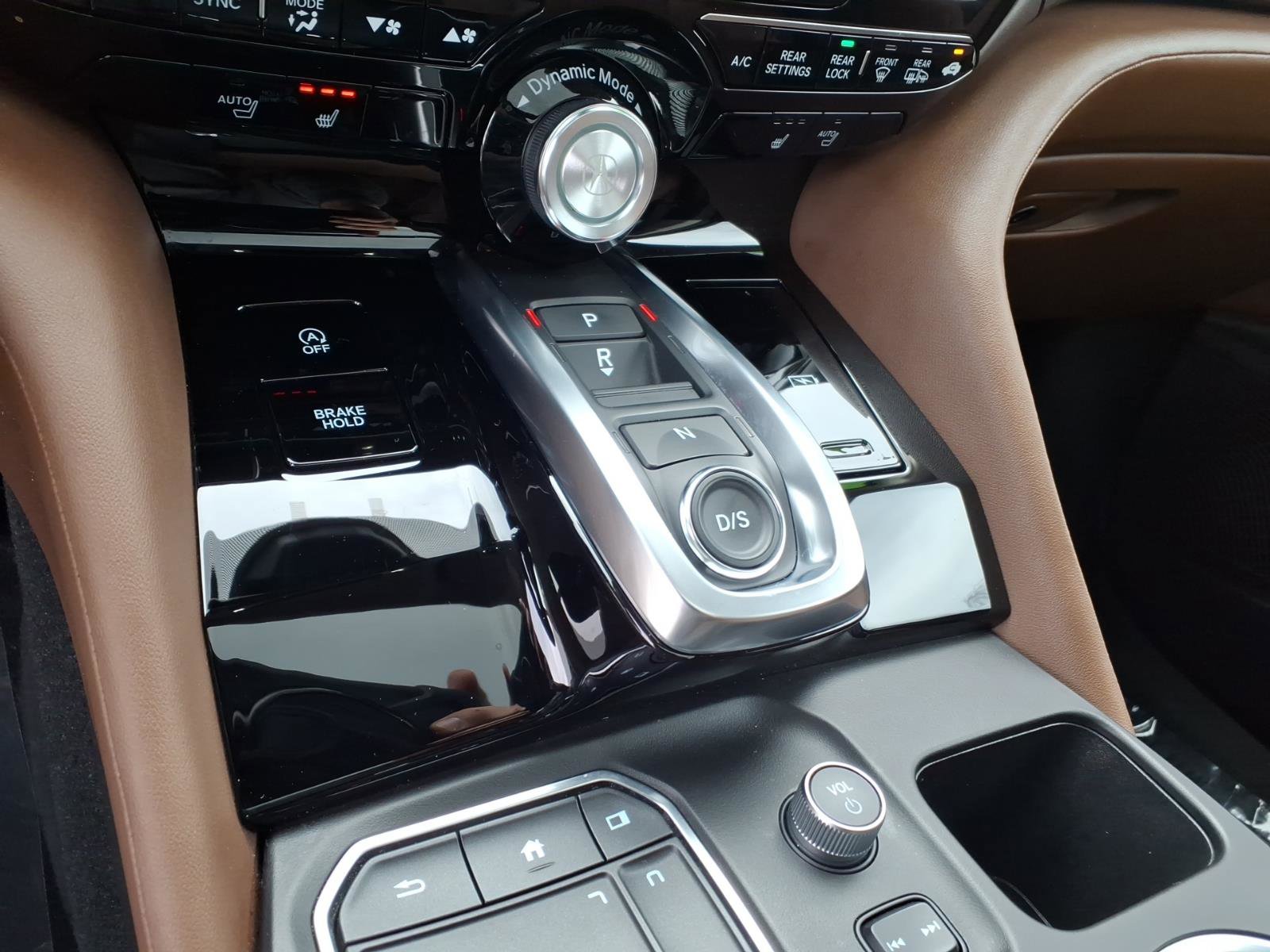 Used 2024 Acura MDX SH-AWD w/ Technology Package image 21