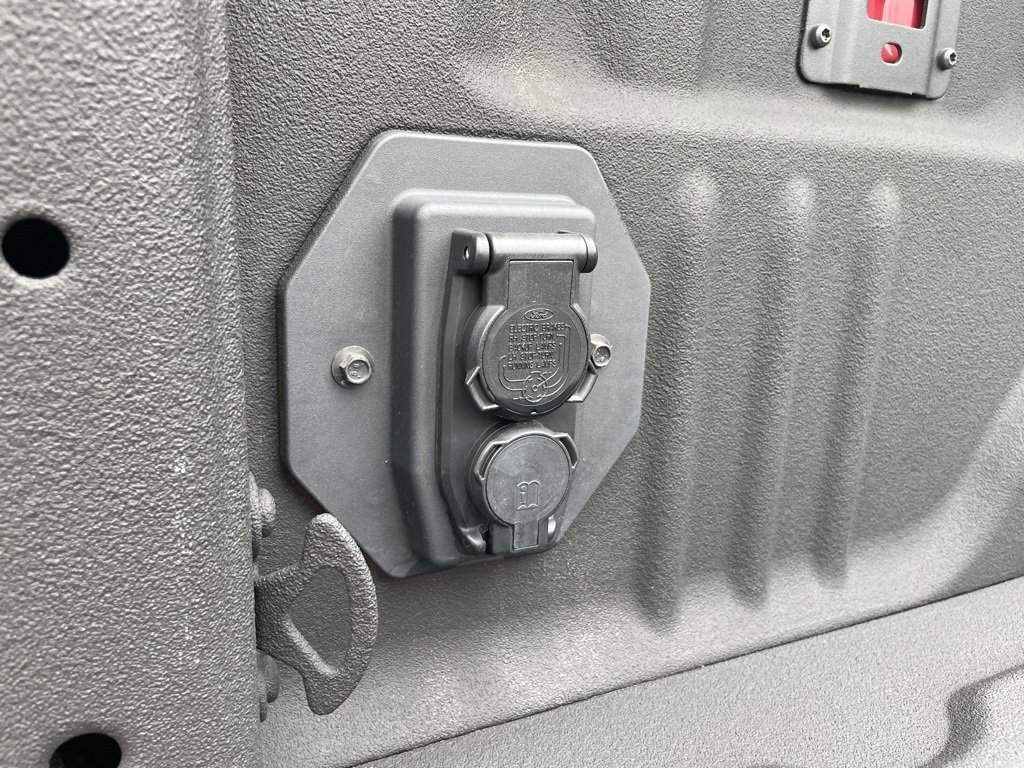 Used 2024 Ford F250 Lariat w/ Lariat Ultimate Package image 36