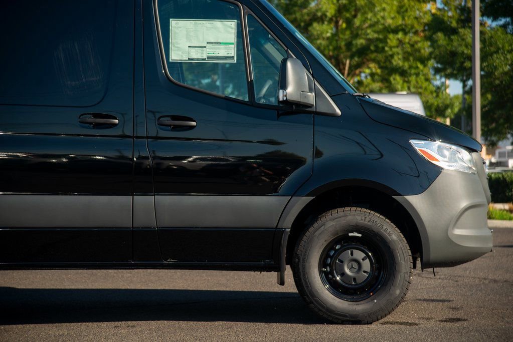 New 2025 Mercedes-Benz Sprinter 2500 image 9
