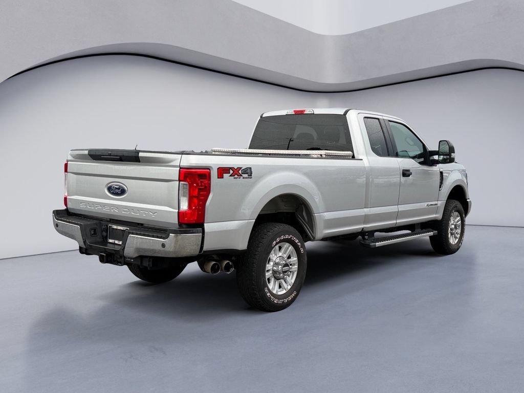 Used 2019 Ford F350 XLT w/ XLT Value Package AWD/4WD image 5