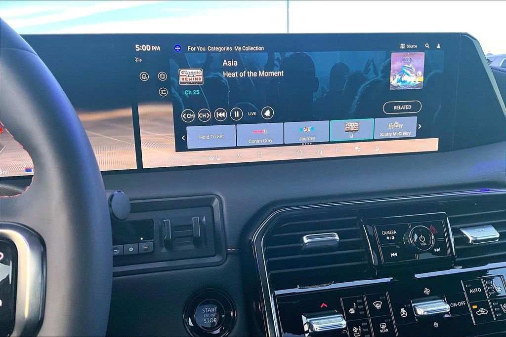 Used 2025 Nissan Armada PRO-4X w/ Pro-4X Premium Package image 8