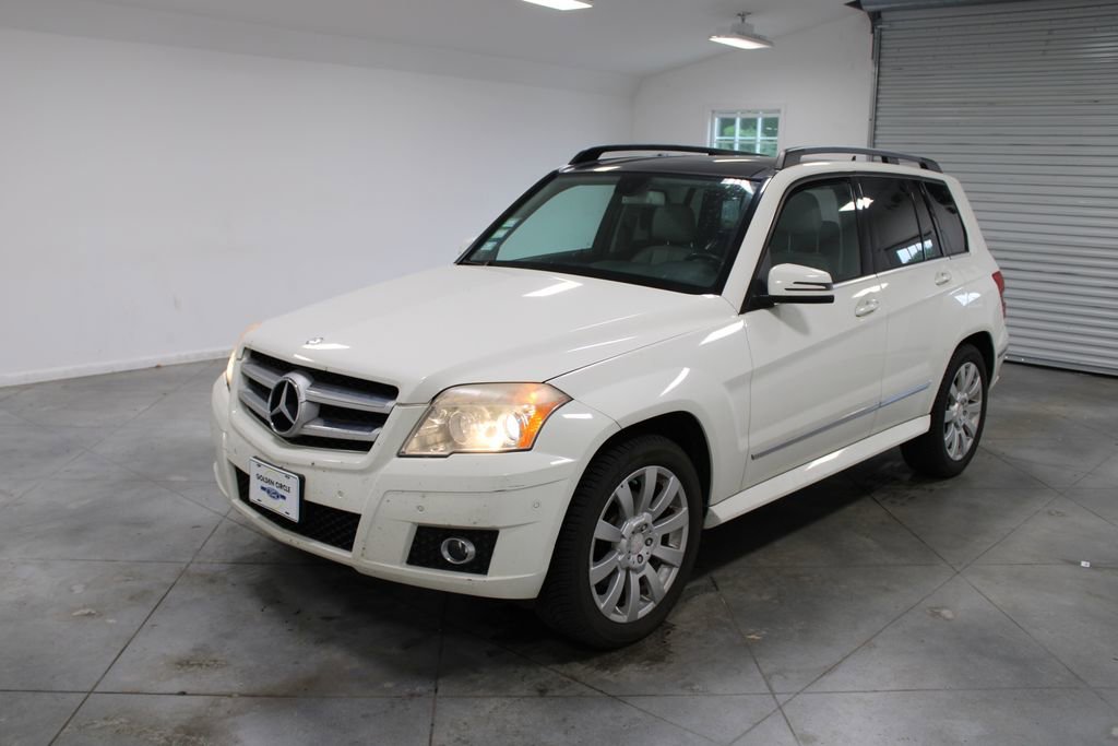 Used 2010 Mercedes-Benz GLK 350 4MATIC image 4
