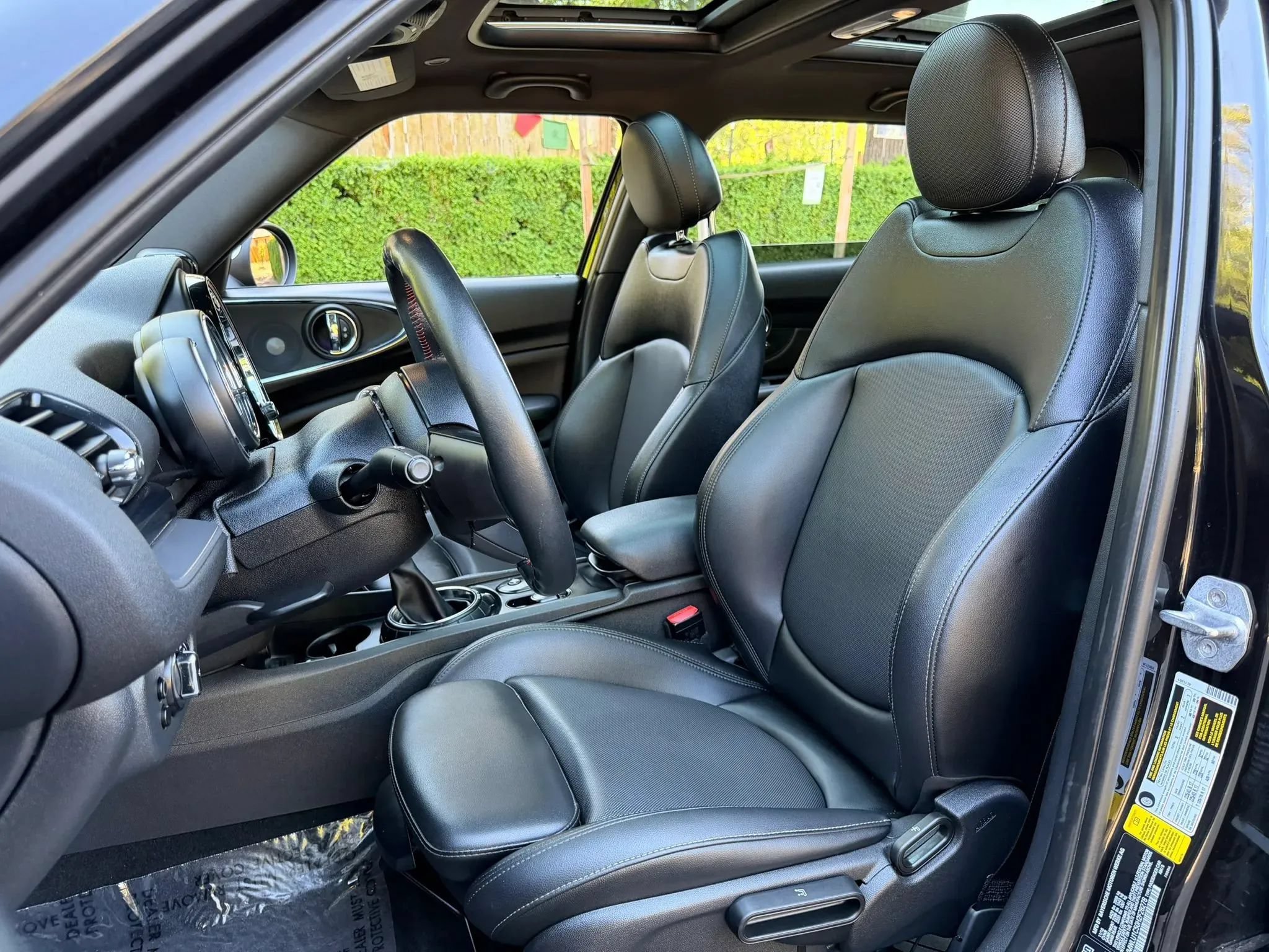 Used 2017 MINI Cooper Clubman ALL4 AWD/4WD image 19