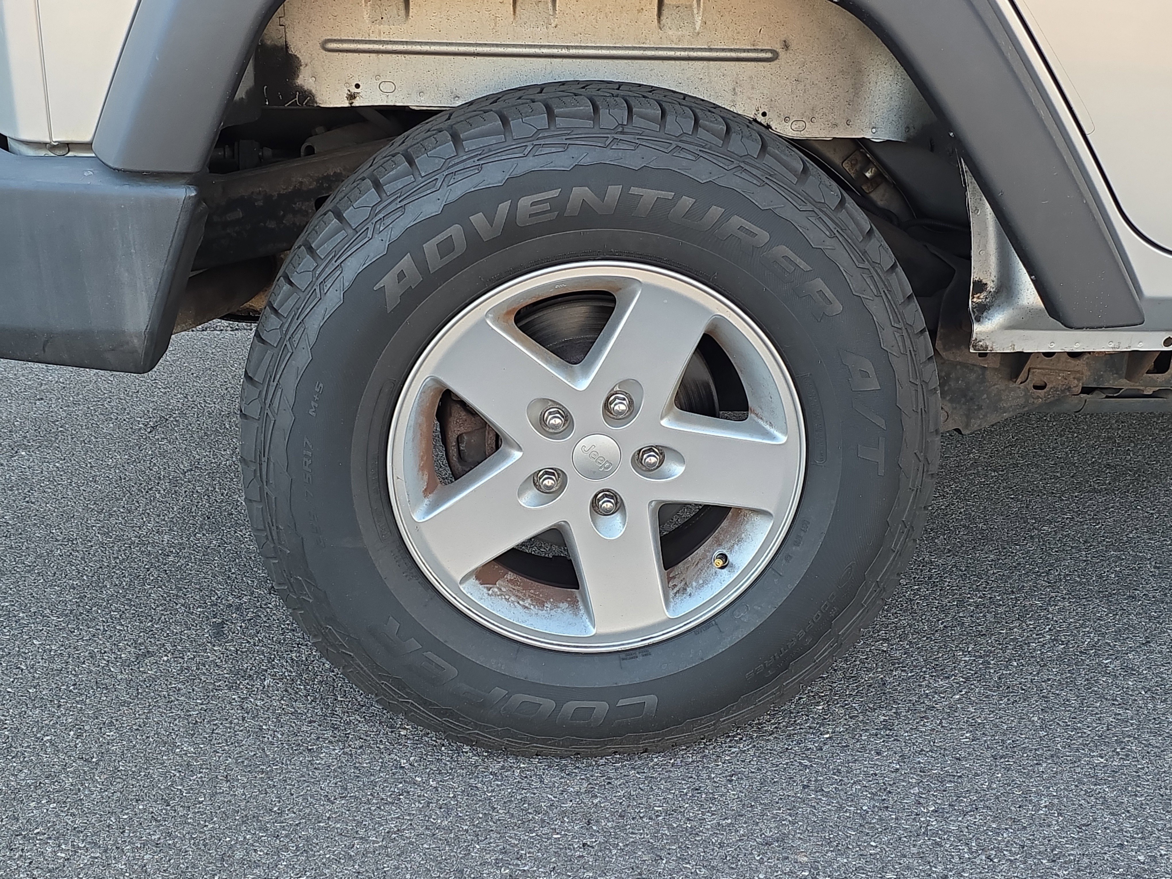 Used 2012 Jeep Wrangler Unlimited Sport image 8