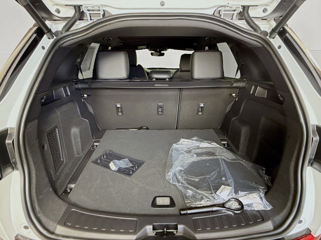 New 2026 Land Rover Discovery Sport Landmark image 27