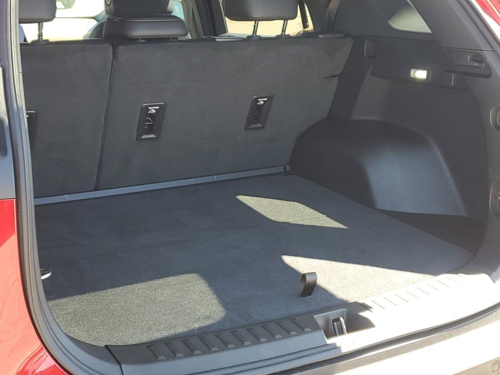 Used 2025 Chevrolet Equinox ACTIV AWD/4WD image 33