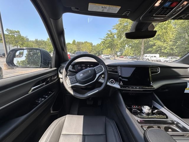 New 2026 Jeep Grand Wagoneer Limited AWD/4WD image 14