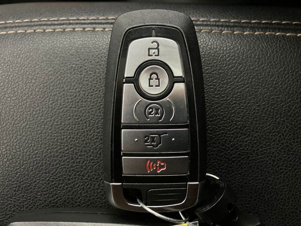 Certified 2022 Ford Escape Titanium w/ Titanium Premium Package image 33