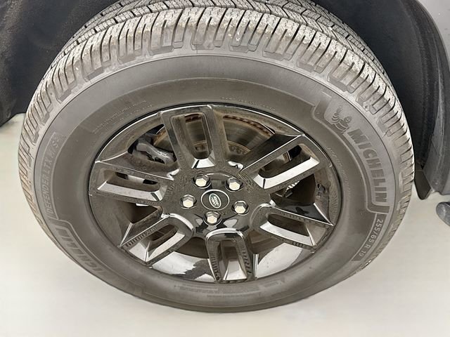 Certified 2024 Land Rover Defender 110 S image 33