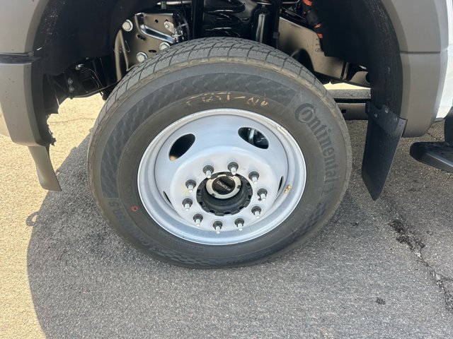 New 2025 Ford F550 4x4 SuperCab Super Duty image 26