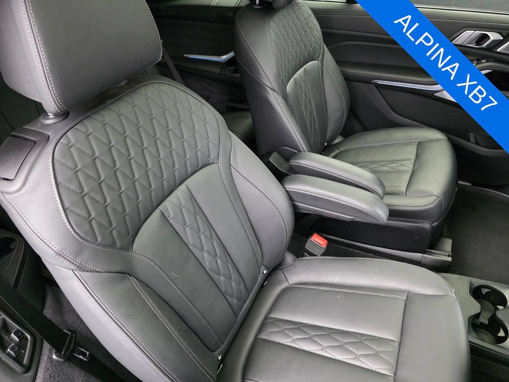 Used 2024 BMW ALPINA XB7 AWD/4WD image 32