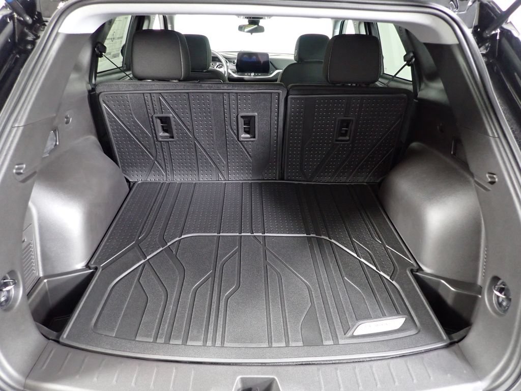 New 2026 Chevrolet Blazer LT w/ LPO, Floor Liner Package AWD/4WD image 16