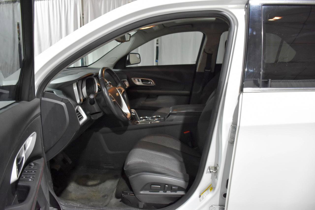 Used 2013 Chevrolet Equinox LT w/ Driver Convenience Package FWD image 30