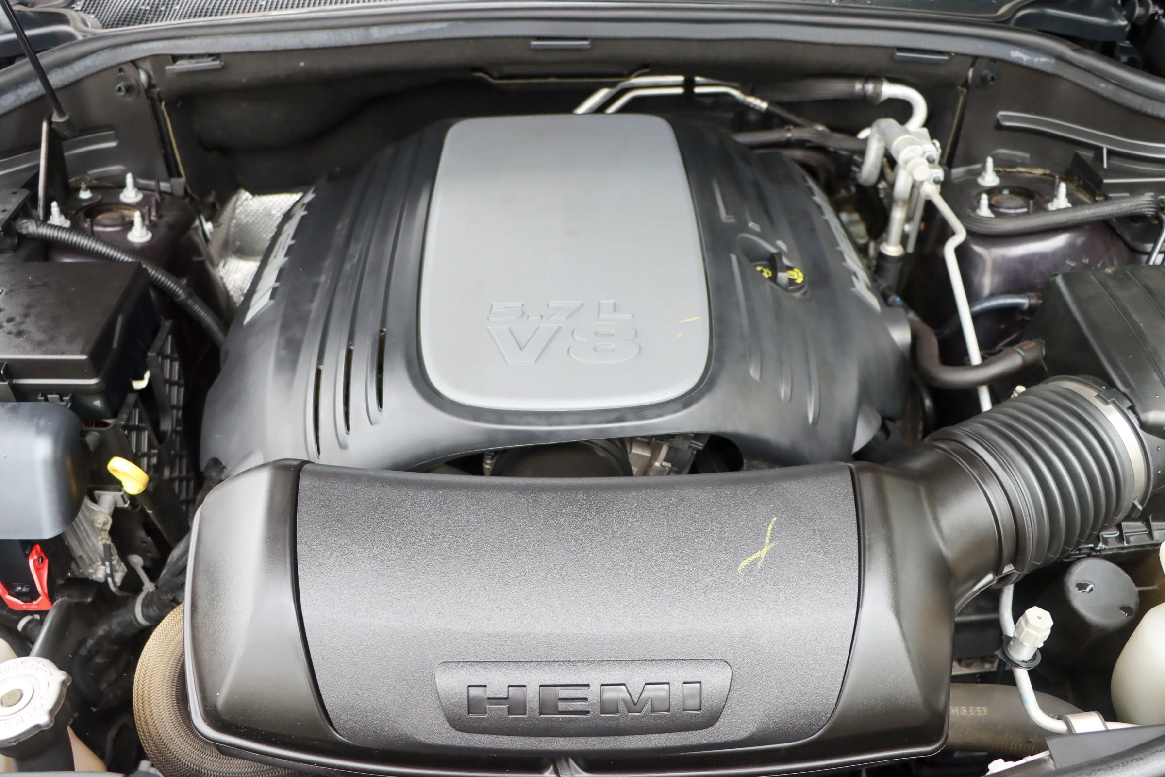 Used 2018 Dodge Durango R/T w/ Technology Group AWD/4WD image 48