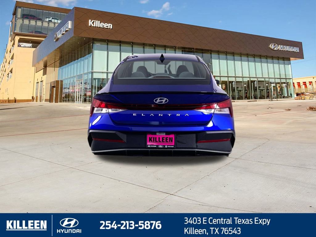 Used 2025 Hyundai Elantra Sport FWD image 8
