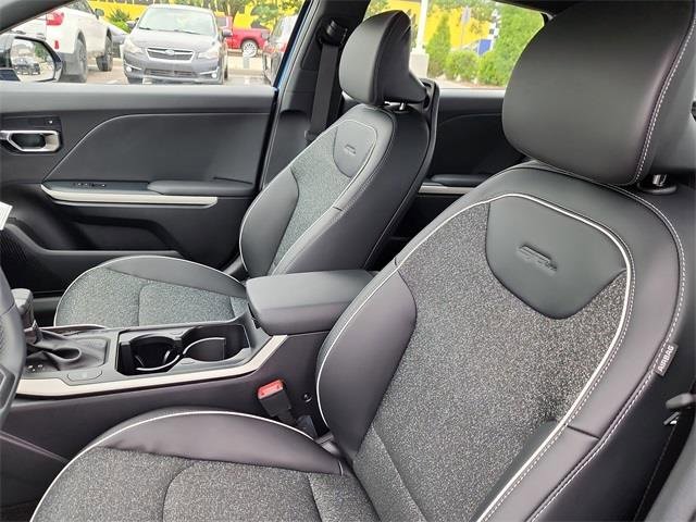 New 2025 Kia K4 GT-Line w/ GT-Line Sunroof Package image 13