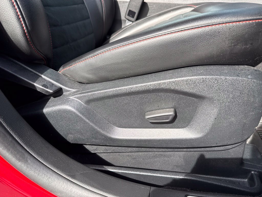 Used 2021 Ford Edge ST-Line AWD/4WD image 12