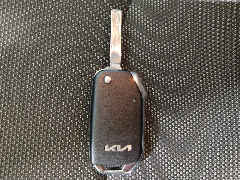 Used 2023 Kia Forte LXS w/ LXS Technology Package FWD image 32