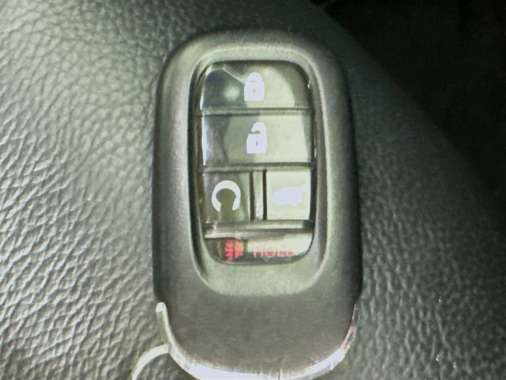Used 2024 Honda Pilot EX-L image 40