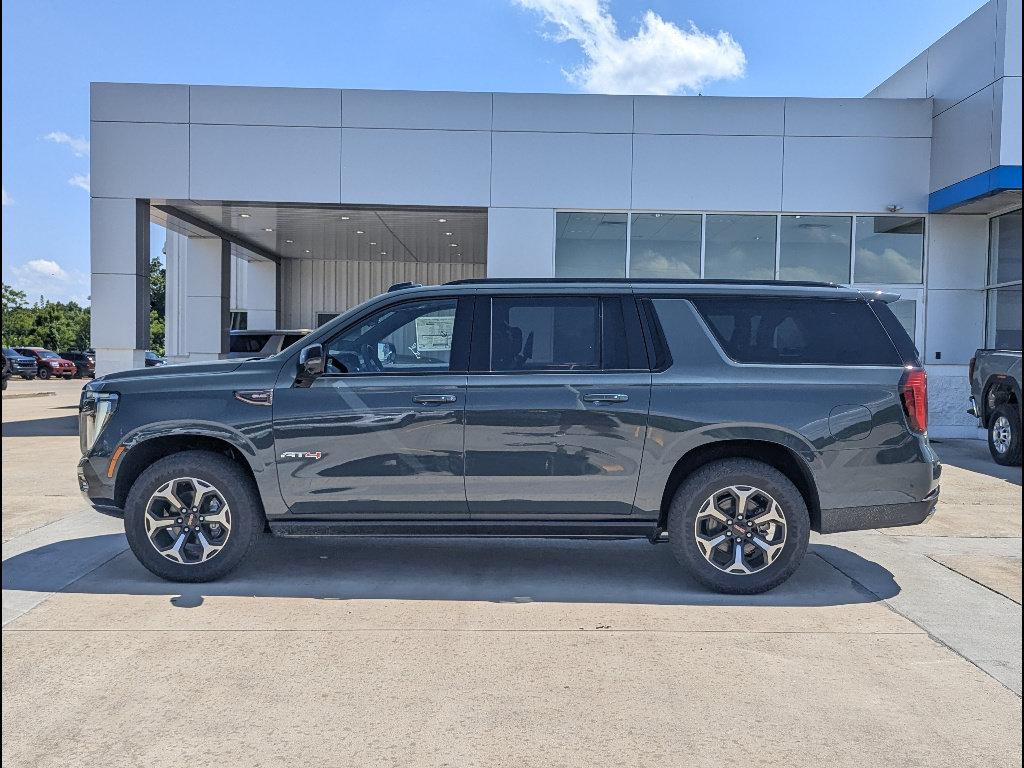 New 2026 GMC Yukon XL AT4 Ultimate w/ LPO, Floor Liner Package AWD/4WD image 9