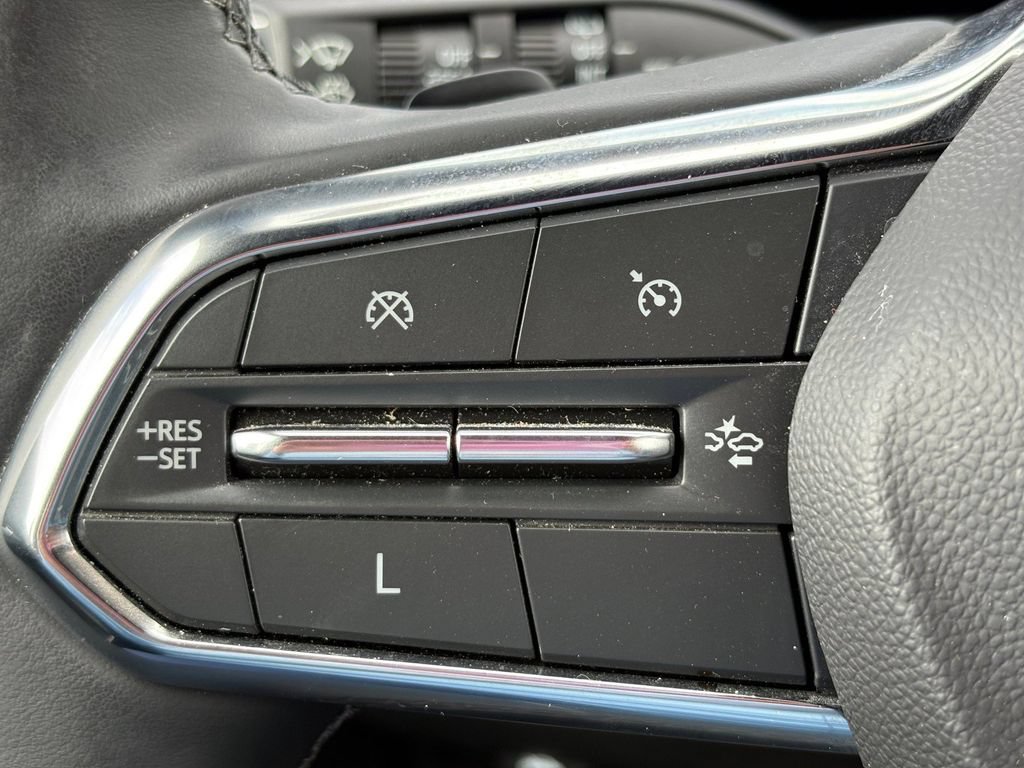 Used 2025 Chevrolet Equinox LT w/ Safety and Technology Package AWD/4WD image 21