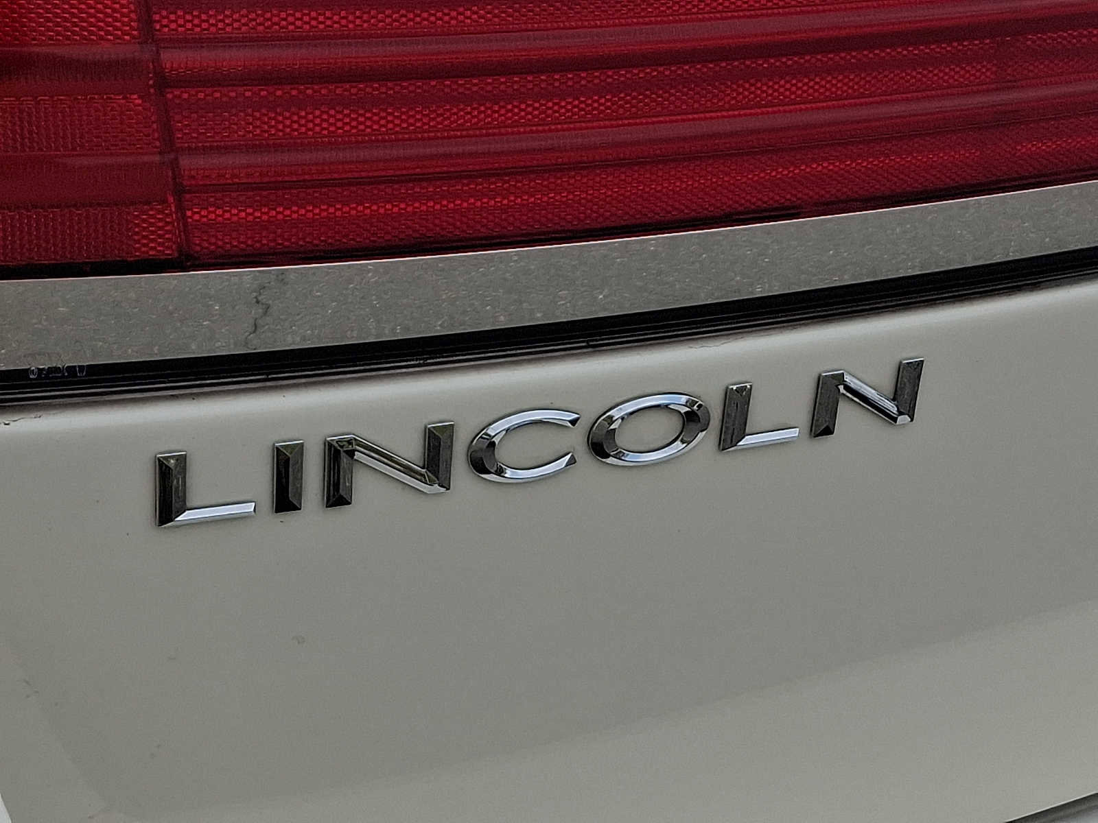 Used 2008 Lincoln MKX AWD image 30