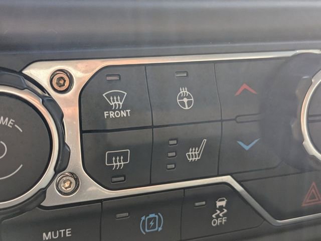 Used 2021 Jeep Wrangler Unlimited Sahara w/ Cold Weather Group image 28