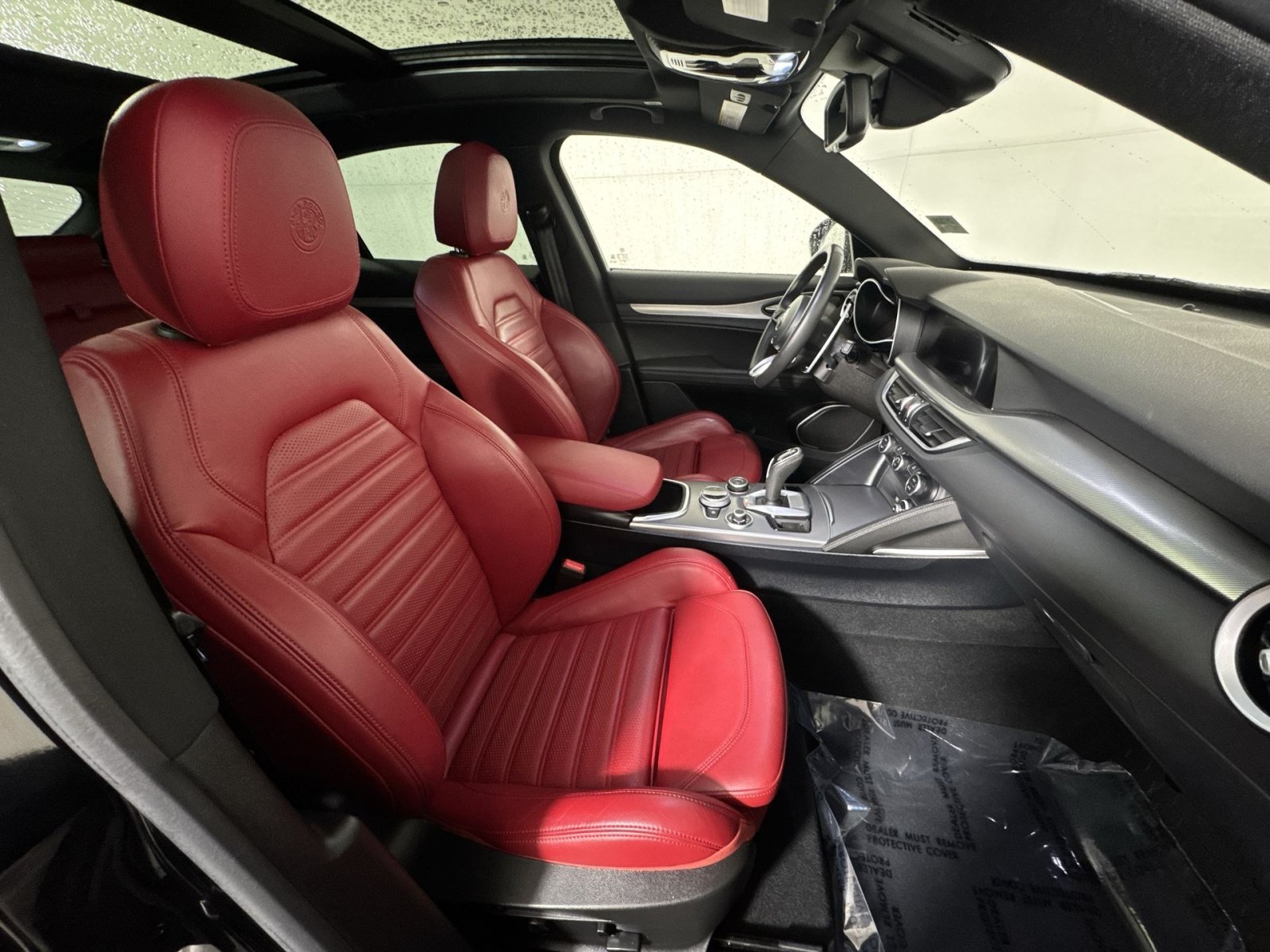 Used 2023 Alfa Romeo Stelvio Veloce AWD/4WD image 27