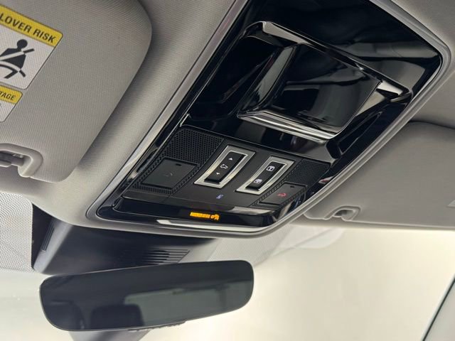 Used 2017 Land Rover Range Rover HSE image 27