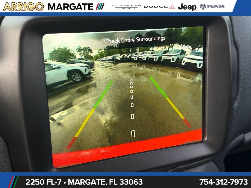 Certified 2023 Jeep Renegade Latitude AWD/4WD image 23