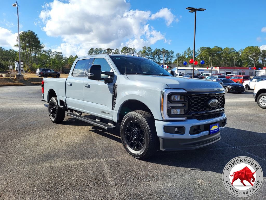 New 2026 Ford F250 Lariat w/ Black Appearance Package image 4