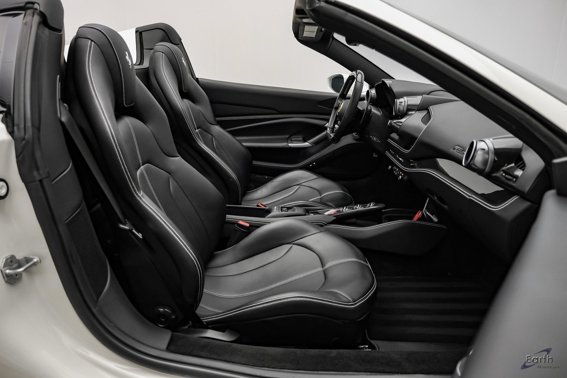 Used 2022 Ferrari F8 Tributo RWD image 62