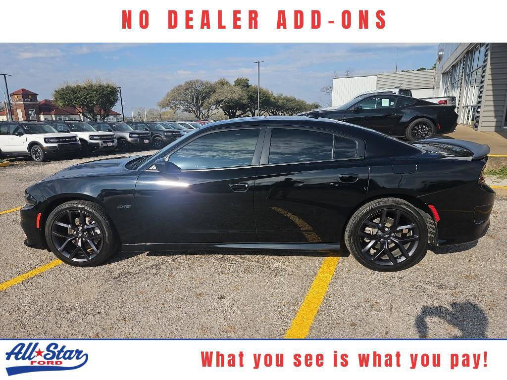 Used 2023 Dodge Charger R/T w/ Blacktop Package image 1