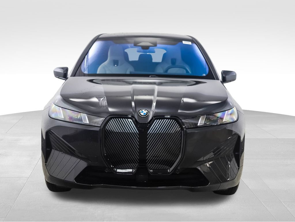 Used 2026 BMW iX xDrive60 w/ Premium Package image 8