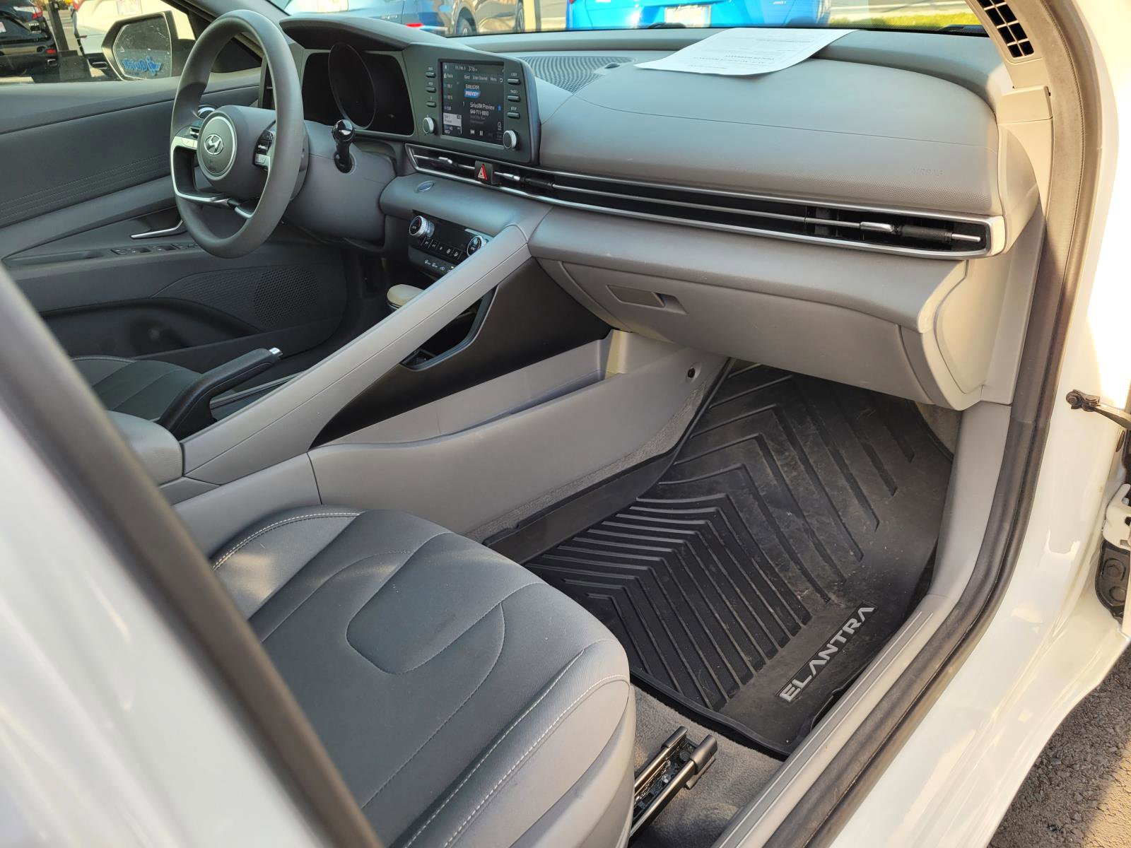 Used 2023 Hyundai Elantra SEL w/ Cargo Package image 20