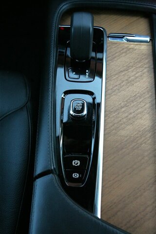 Used 2023 Volvo XC90 B6 Plus AWD/4WD image 26